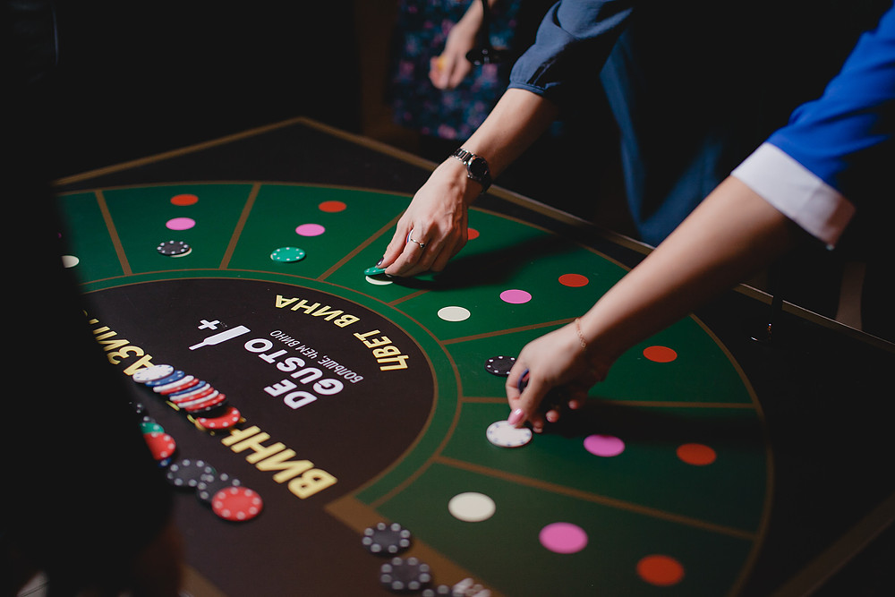 Spin casino регистрация. Винное казино Кулинарион. Поле для винного казино. Поле для игры в казино. Спины казино.